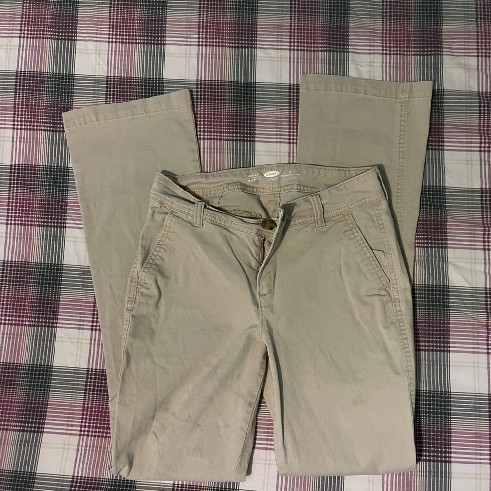 Old navy khaki pants